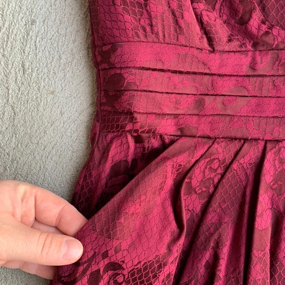 Le Chateau Red Strapless Dress - Picture 5 of 9